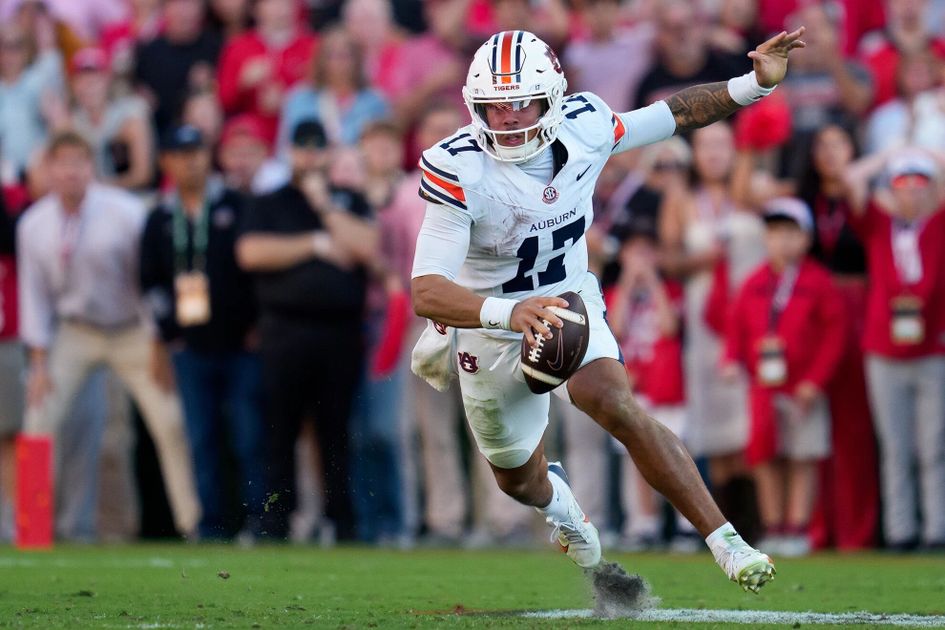 SEC Football Players of the Week: Oct. 19 - Southeastern Conference